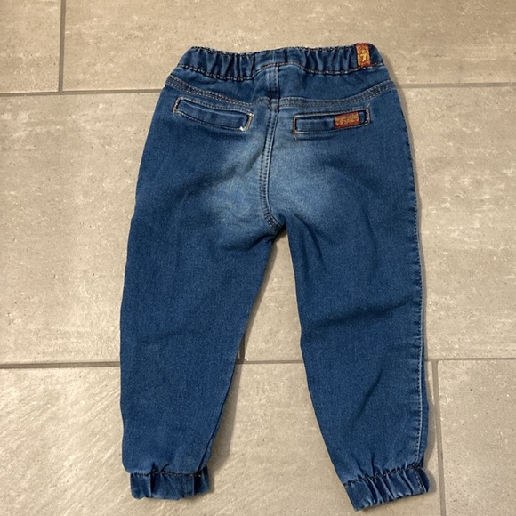 Set - Picture 4 of 10